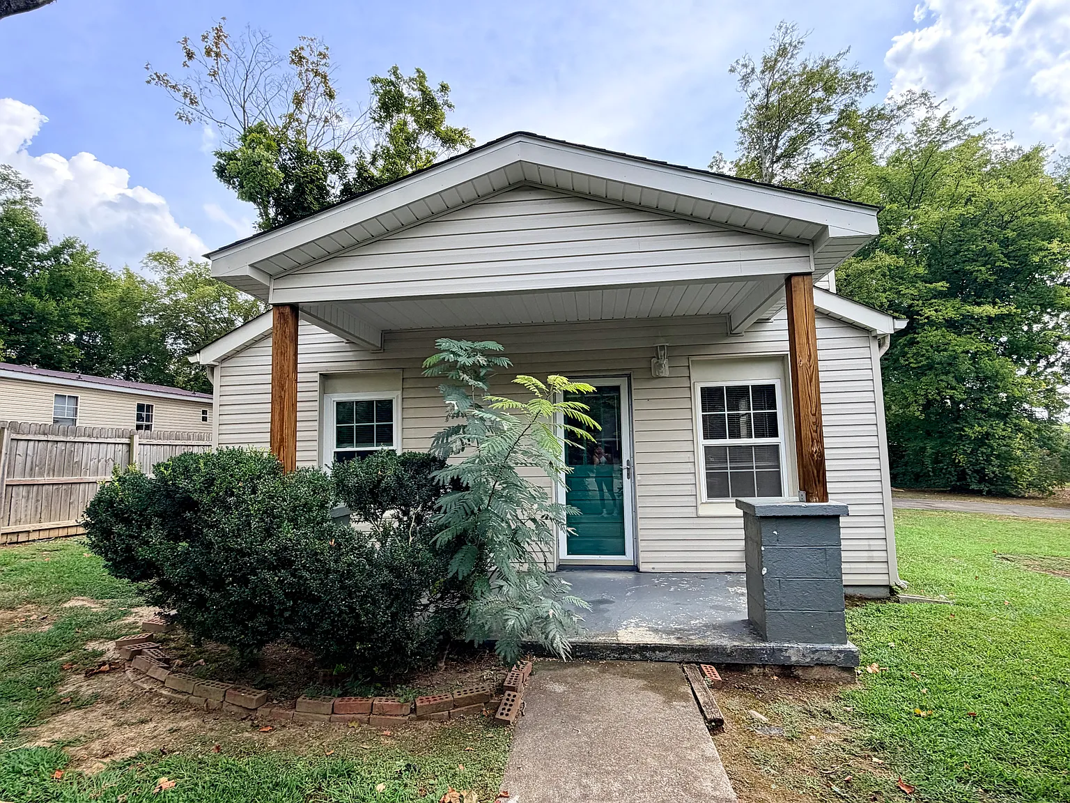 2 bed, 850 sqft, $1,850 — Photo 3