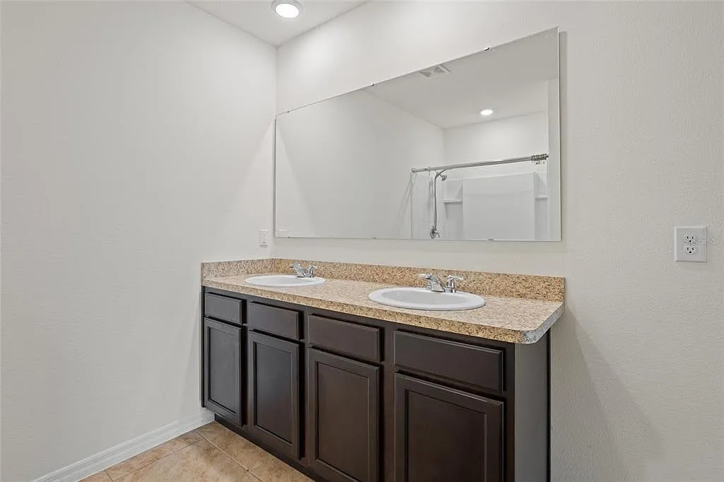 Building Photo - 2143 Kalin Way #2143