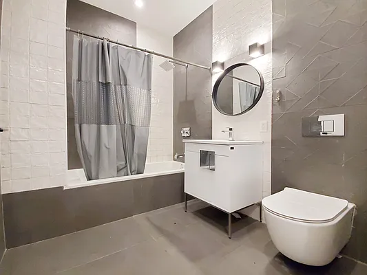 Rented by Rentall Group Inc | media 7