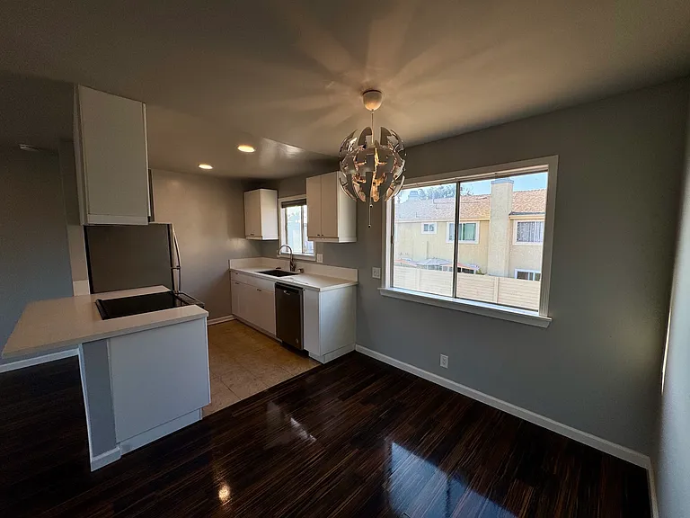 4511 Oregon St #4 — Photo 13