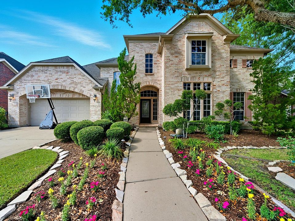 1st image of 1623 Hill Spring Drive