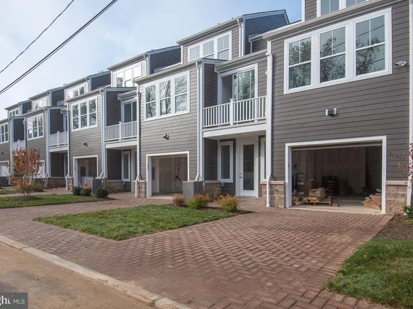 43 Princeton Hightstown Rd #2205, Princeton Junction, NJ 08550