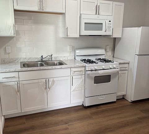 5th image of 1119 N Underhill St APT B