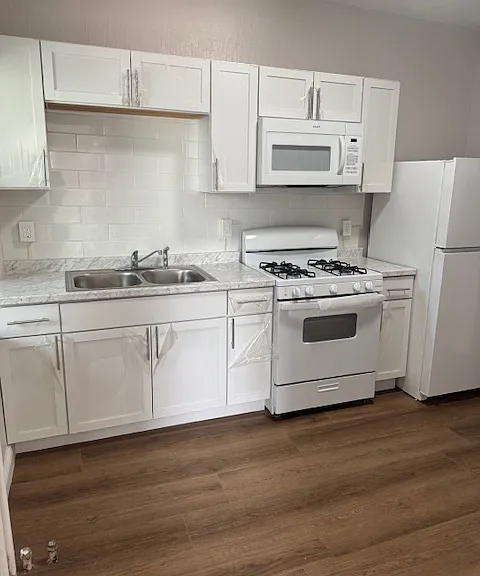 1119 N Underhill St #B — Photo 5