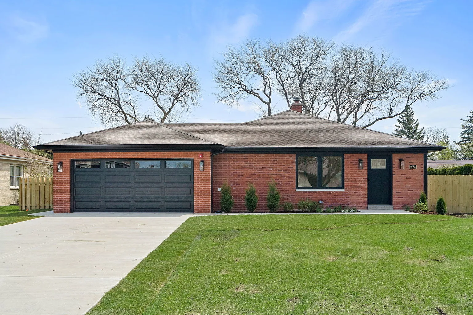 2253 Parkside Dr photo 1