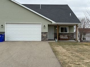 423 E Cheyenne St, Roberts, WI 54023