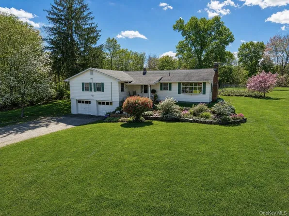 2191 State Route 52, Pine Bush, NY 12566