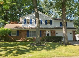 19570 Seminole Rd, Euclid, OH 44117