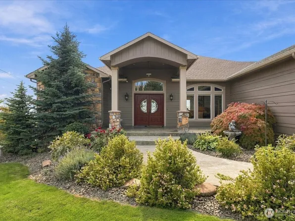905 Golden Crest Drive, Wenatchee, WA 98801