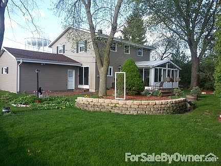 4th image of 8803 W Plainfield Ave