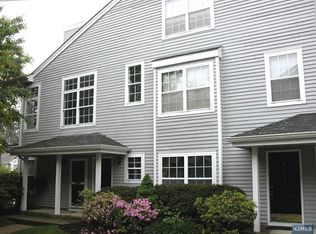 1317 Paddington Rd, Mahwah, NJ 07430