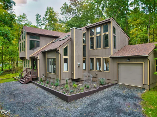 2103 Wilderland Rd, Tamiment, PA 18371