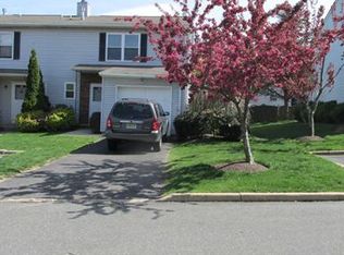 36 Deerfield Ln, Jamesburg, NJ 08831