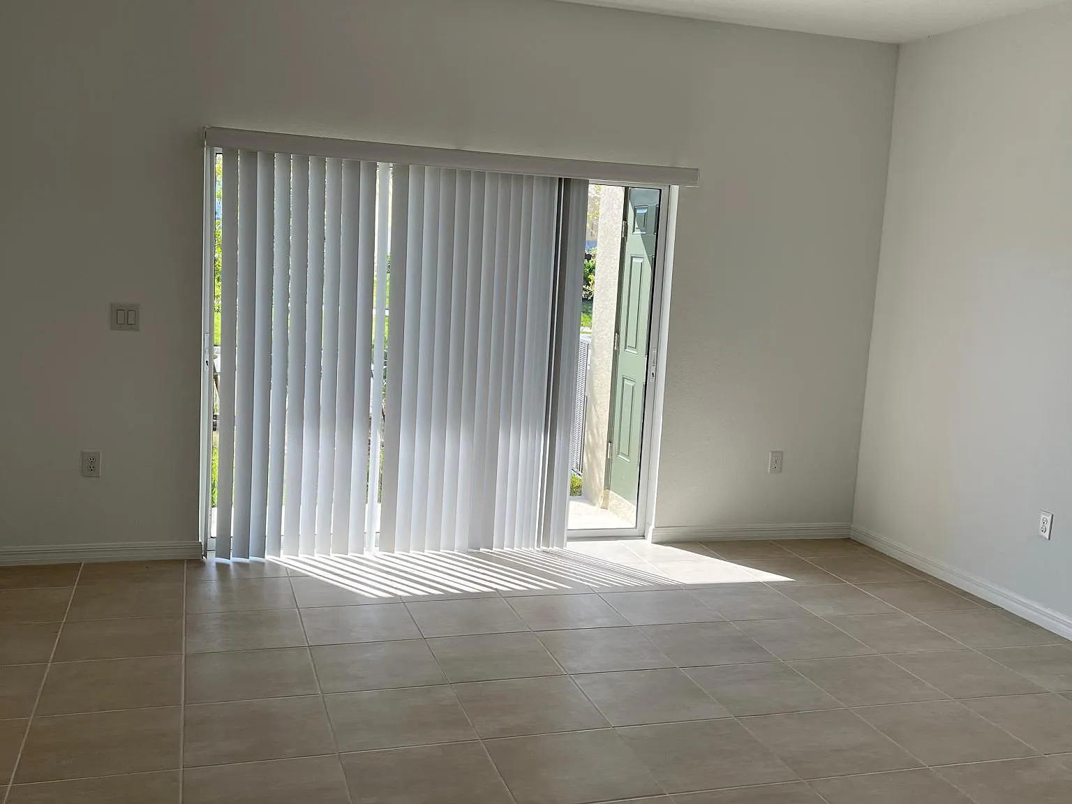 2 bed, 2.5 bath, 1180 sqft, $1,850 — Photo 4