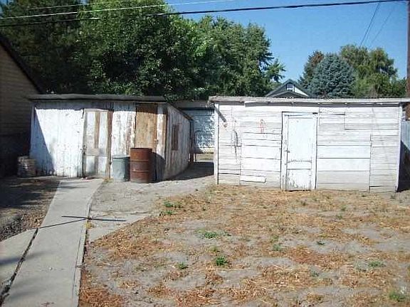 3rd image of 517 Wyoming St