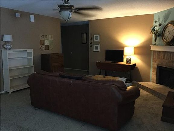 5th image of 932 Rose Crystal Way