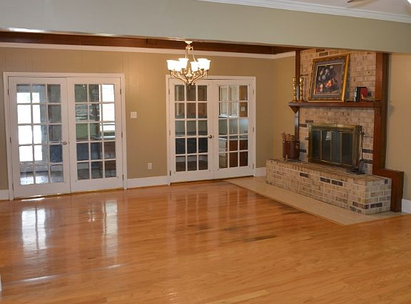 5th image of 706 Evergreen Dr
