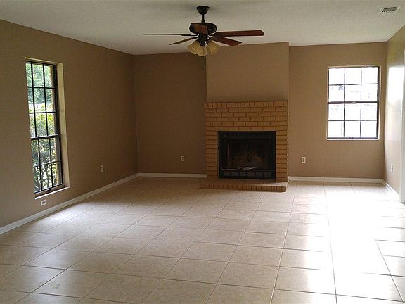 2nd image of 430 Untreiner Ct