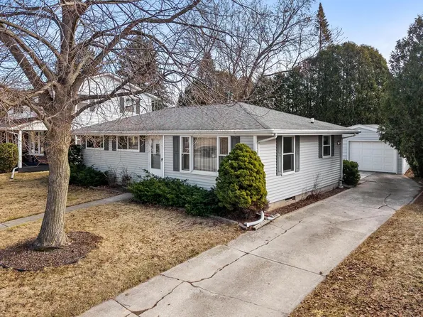 3723 South 17th PLACE, Sheboygan, WI 53081