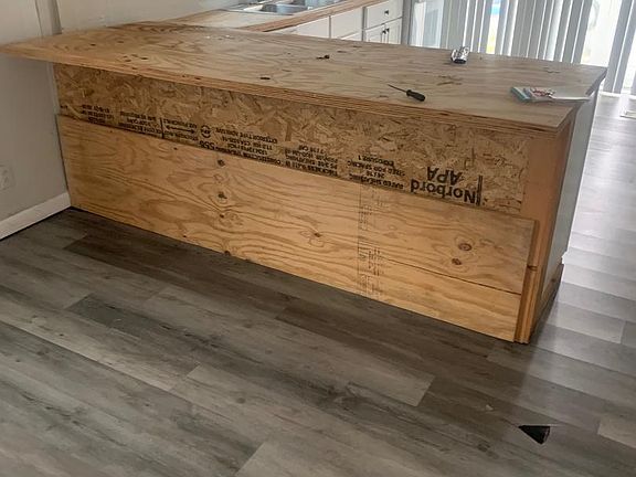 4th image of 13318 Colonial Rd