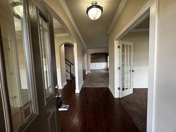 3 bed, 2.5 bath, 2786 sqft, $2,595 — Photo 3