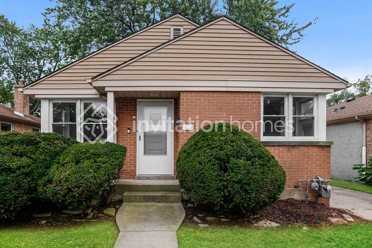 1624 Mulford St Evanston, IL 60202 — Photo 1