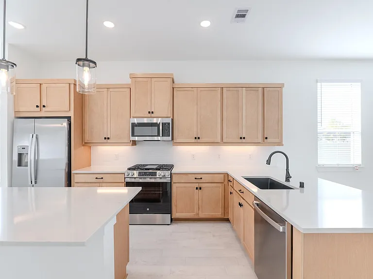 10472 Wild Rice St — Photo 13