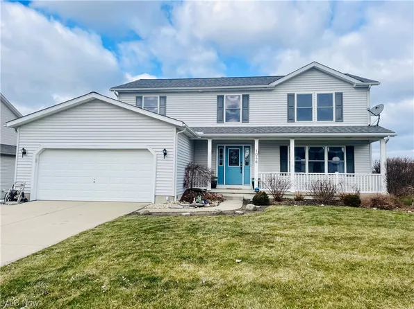 1036 Brittingham Dr, Ravenna, OH 44266