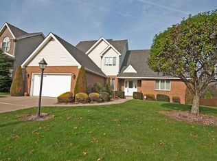 1049 Manor Vue Ct, Delmont, PA