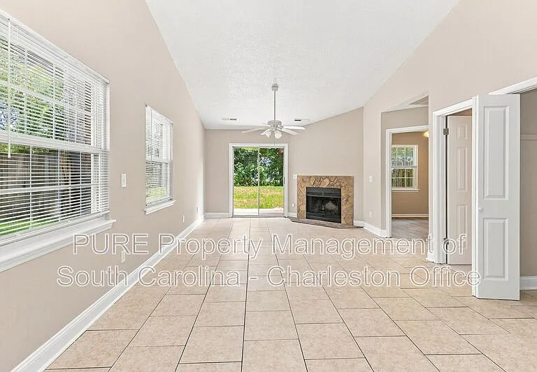 9610 N Cardinal Dr — Photo 3