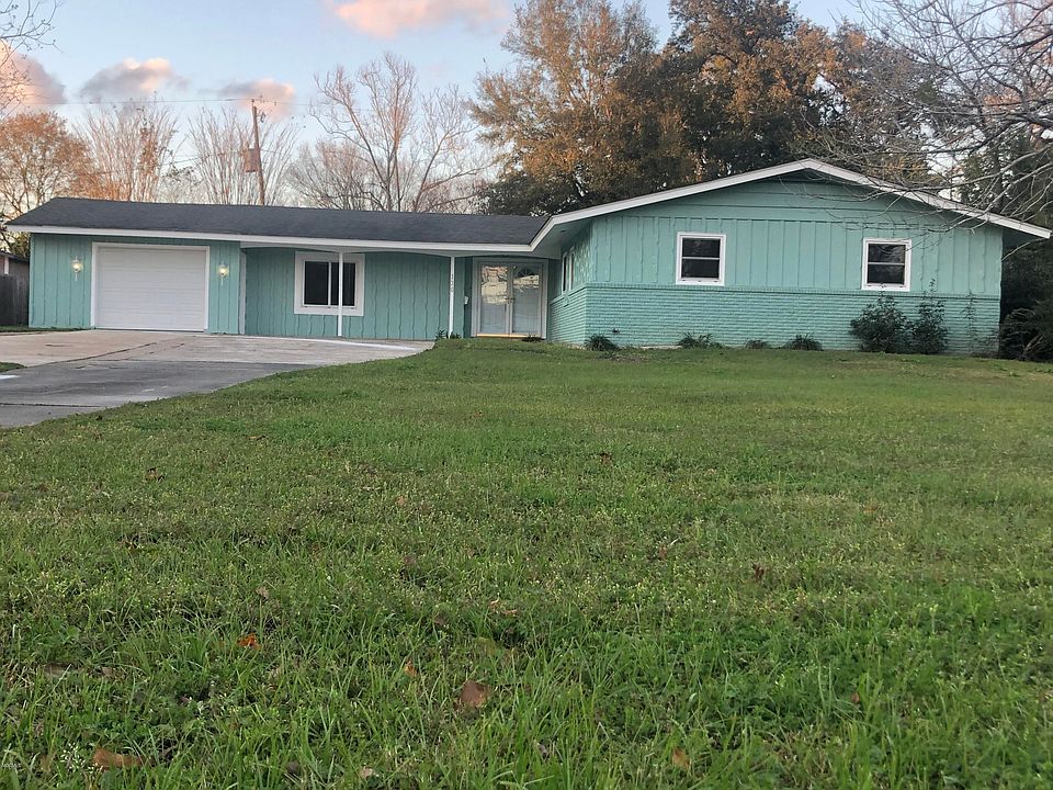 1st image of 126 Woodglen Dr
