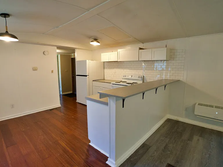 1111 Alexandria Rd SW — Photo 8