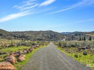 21630 Yankee Valley Rd, Hidden Valley Lake, CA 95467