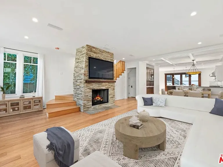 44 Sunset Ave #1 — Photo 9
