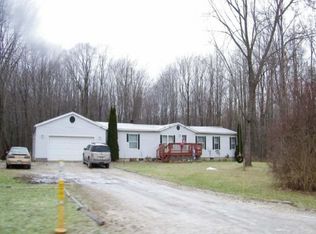 7341 Harmon Rd, Conneaut, OH 44030