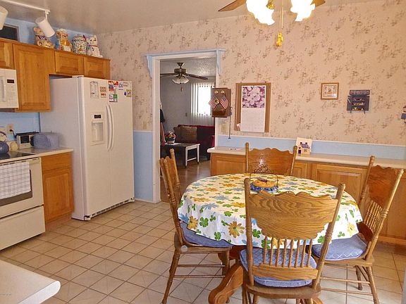 3rd image of 7502 E Clarence Cir