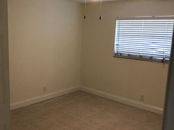 4th image of 2530 Pierce St APT 202