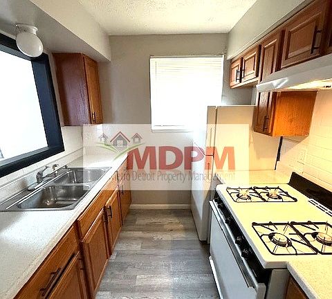 3rd image of 20415 W Seven Mile Rd #205
