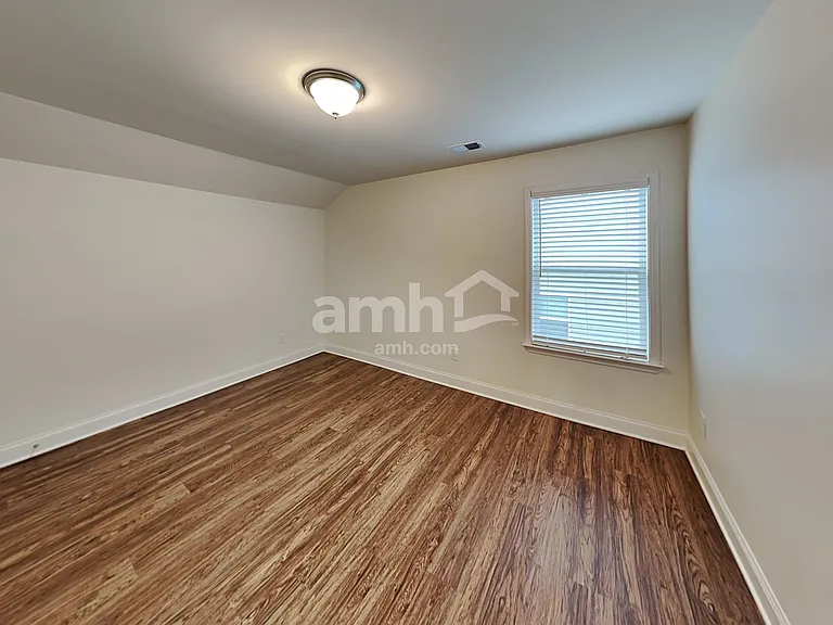 7076 Creeksong Dr — Photo 23