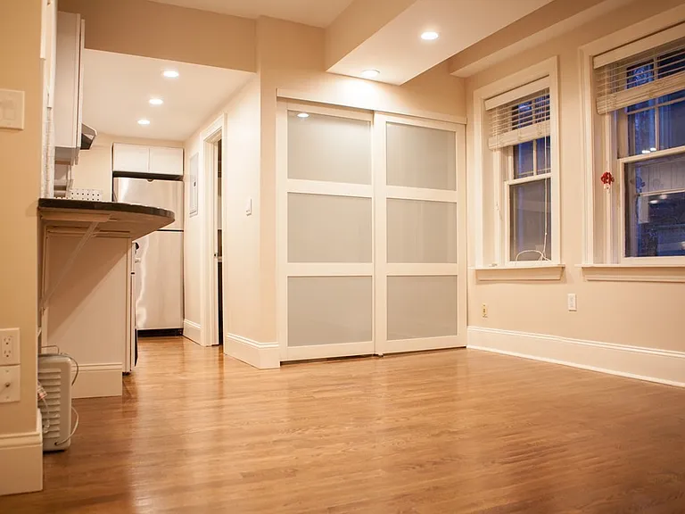 16 Temple St #4 — Photo 1