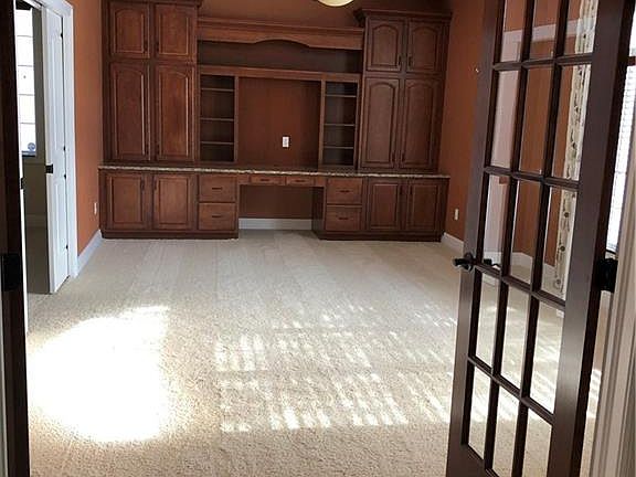 5th image of 4510 Stillwater Cir