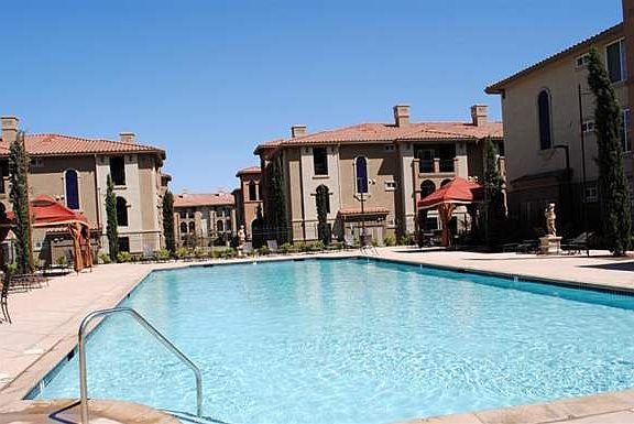 2nd image of 2000 Villa Dr #2212