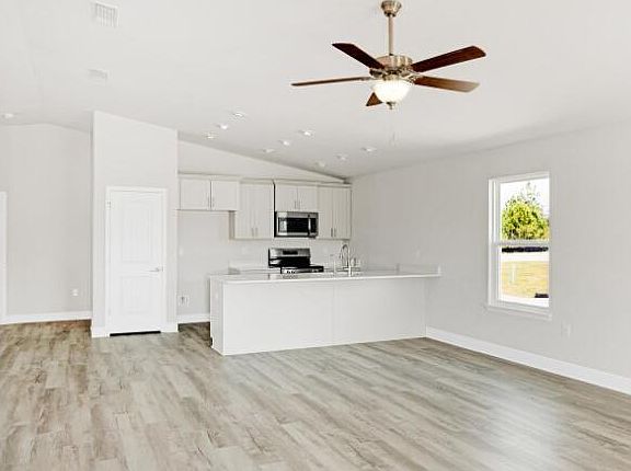 2nd image of 11508 Godart St