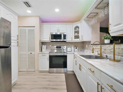 951 NW 148th St, Miami, FL, 33168