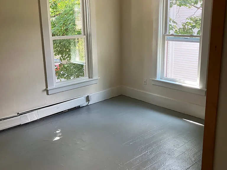 11 Pleasant St #4 — Photo 2