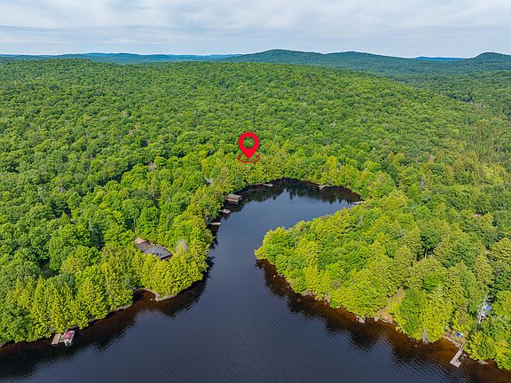 3rd image of 581 S Columbian Rd