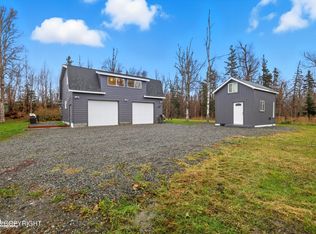 10100 E Tern Dr, Palmer, AK 99645
