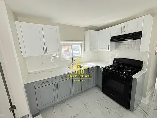 123 Parker St #22 Photo 1