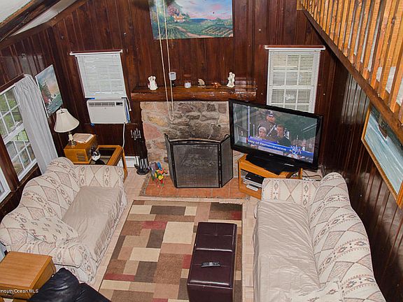 5th image of 380 Iroquois Dr #000