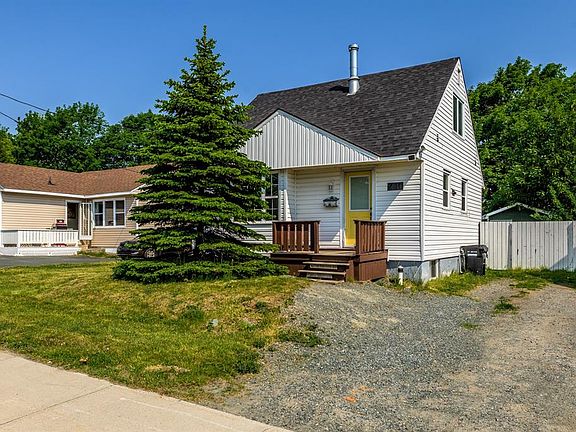 2nd image of 240 Freshwater Road
